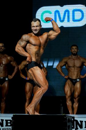CLASSIC PHYSIQUE НОВИЧКИ